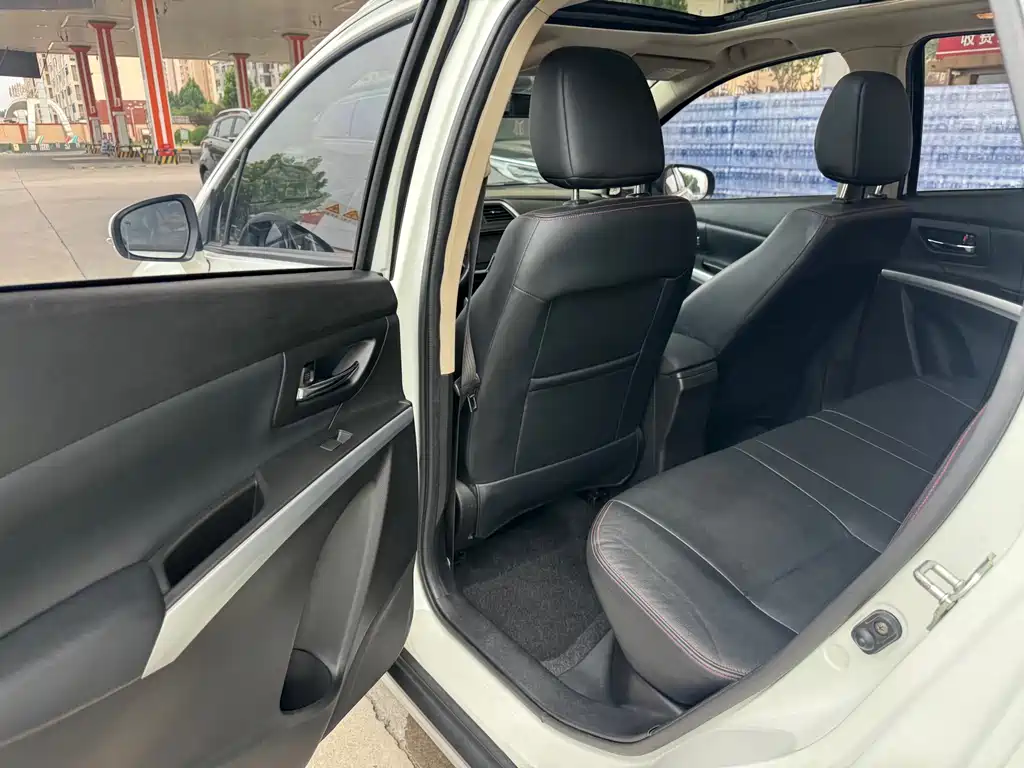 Suzuki S-Cross 2014 1.6L CVT Luxury