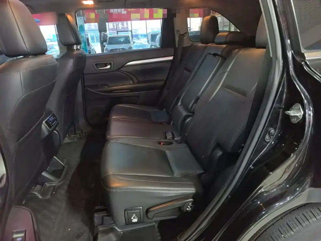 Toyota Highlander — миниатюра 17