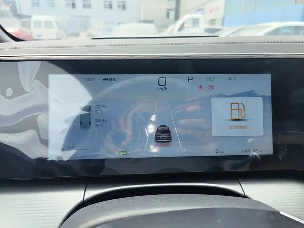 BYD L DM-i — миниатюра 12