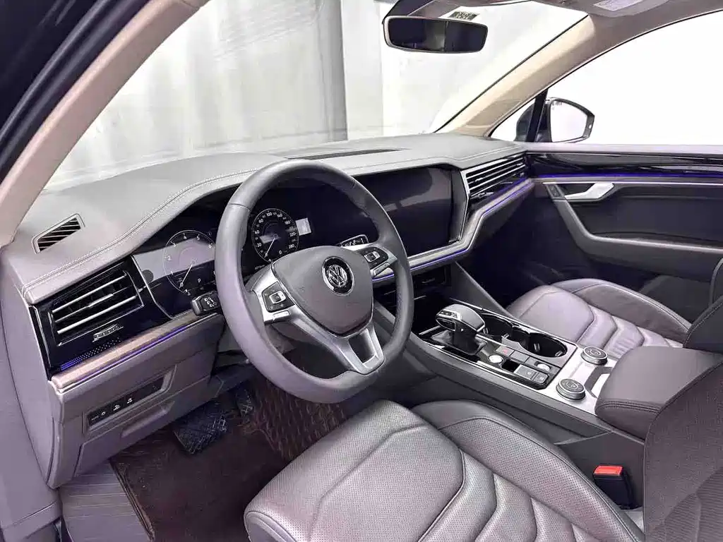 Volkswagen Touareg — миниатюра 7