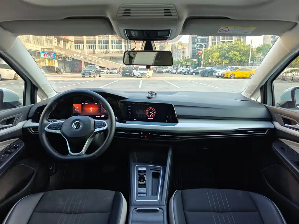 Volkswagen Golf 2021 280TSI DSG Pro