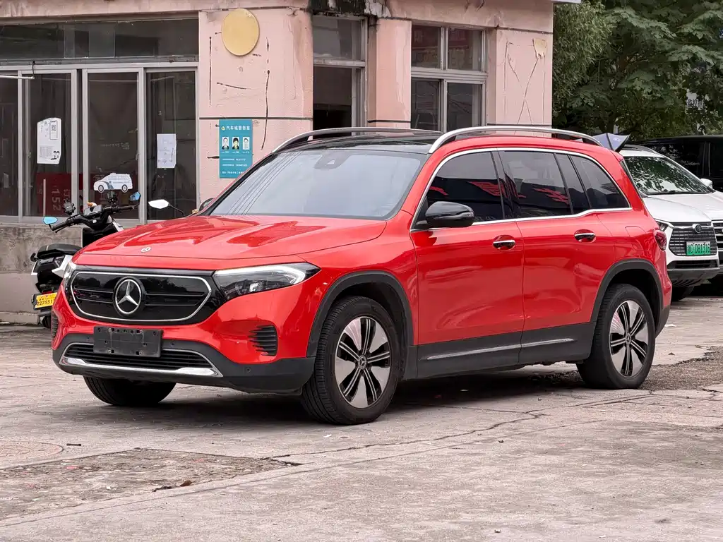Mercedes-Benz EQB