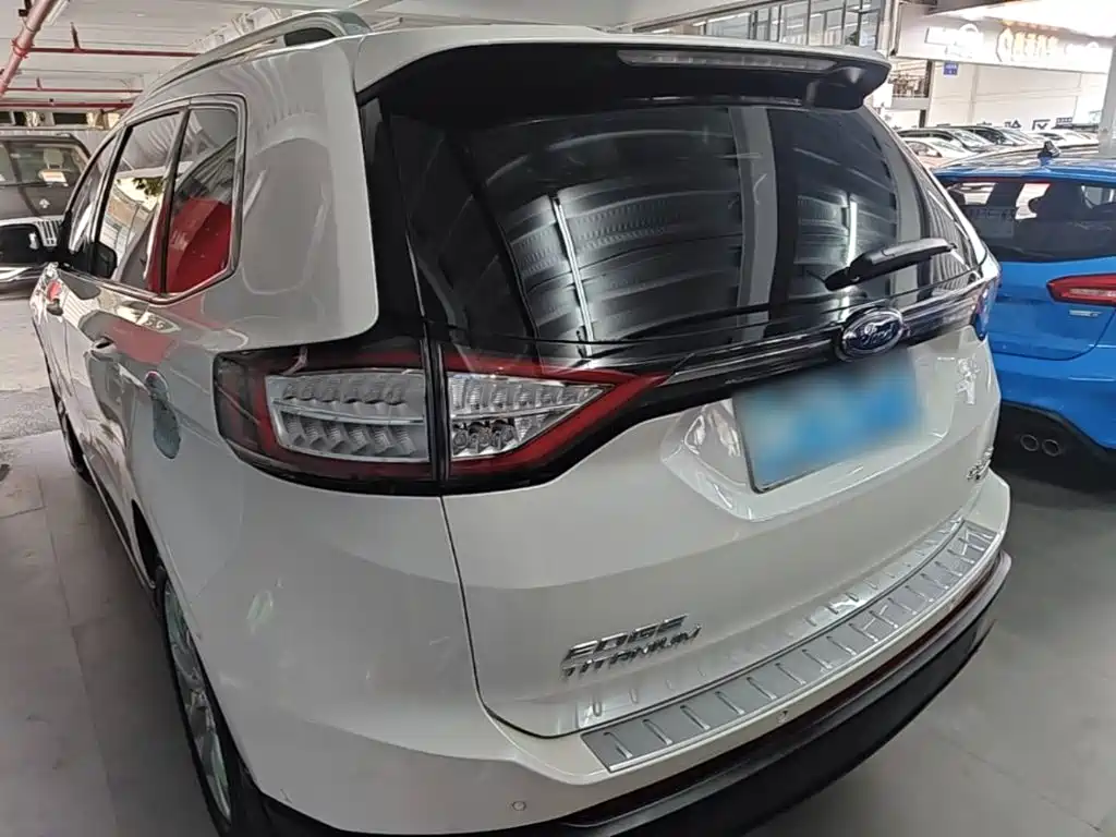 Ford Edge — миниатюра 5