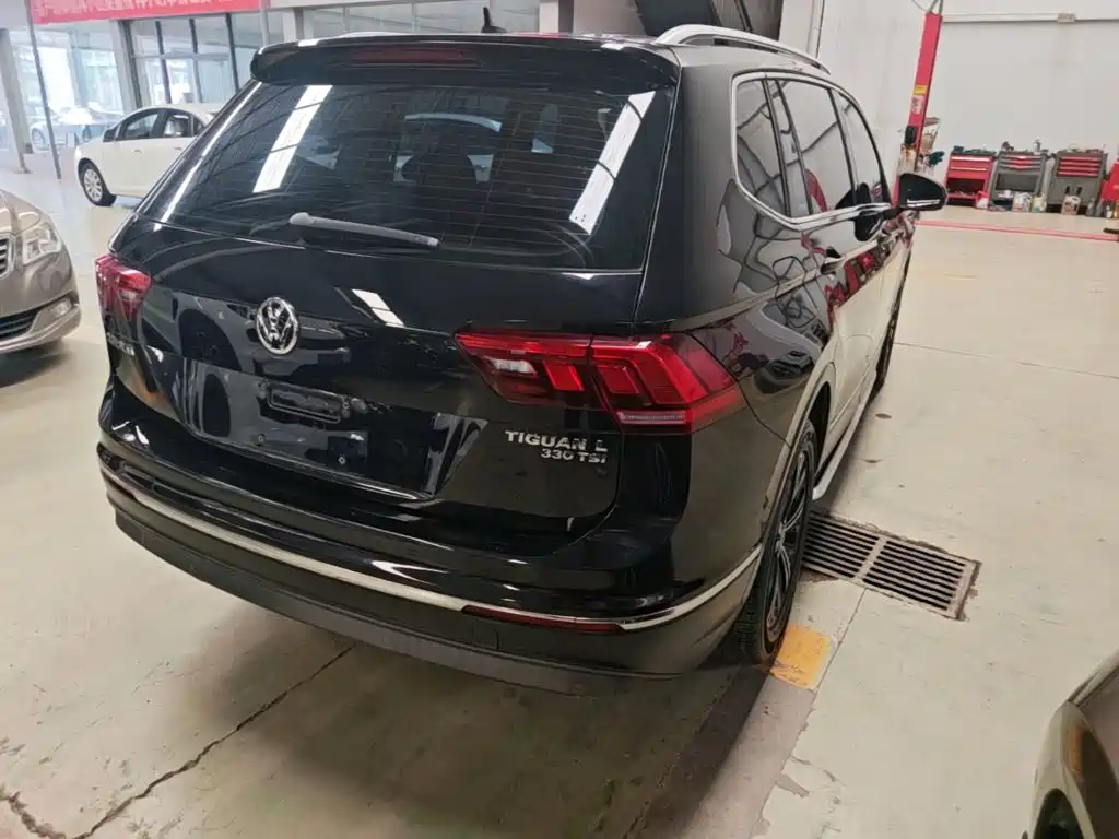 Volkswagen Tiguan L — миниатюра 7