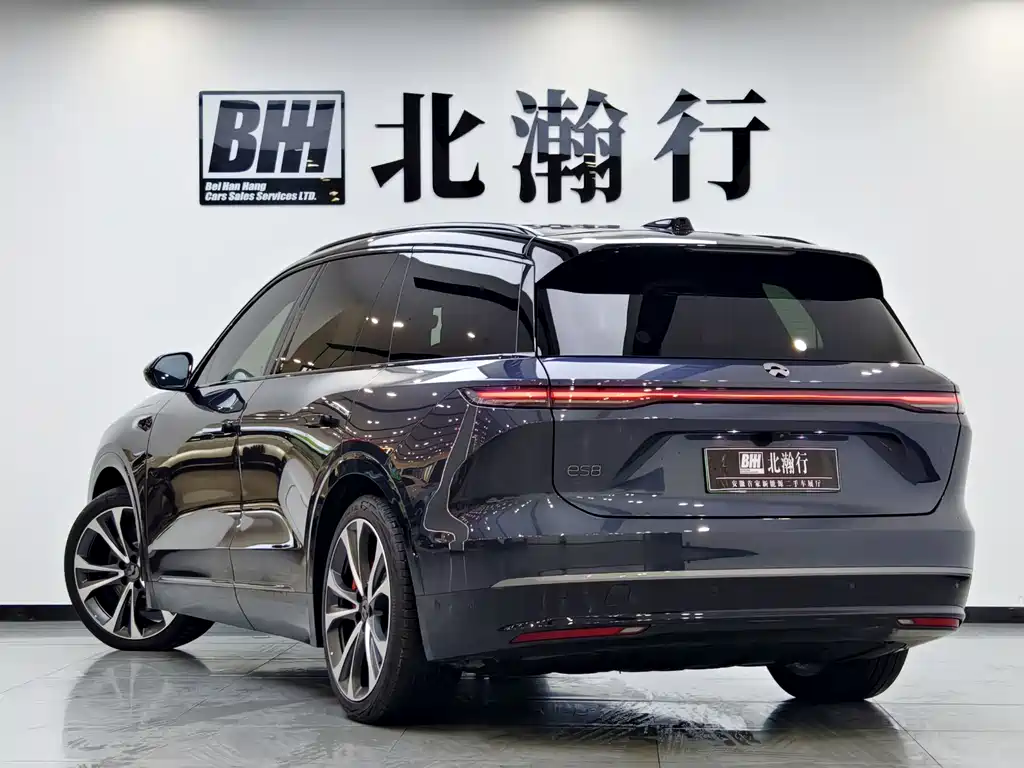 NIO ES8 2023 75kWh Executive