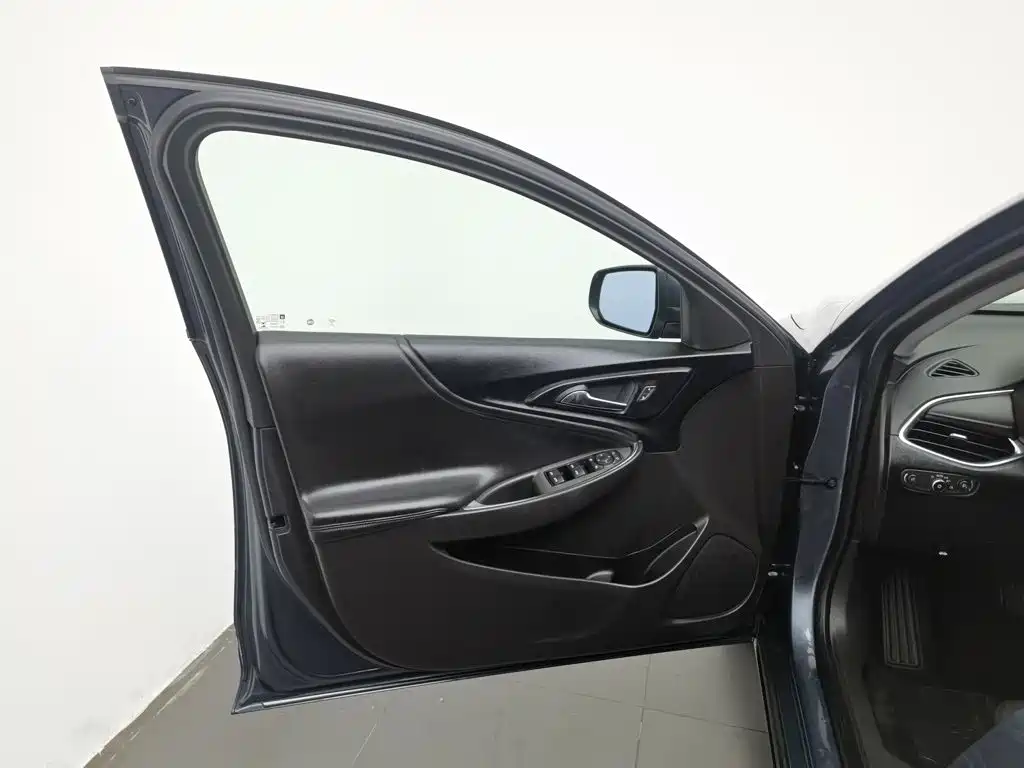 Chevrolet Malibu XL 2022 — фото 8