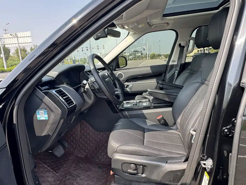 Land Rover Discovery — миниатюра 6