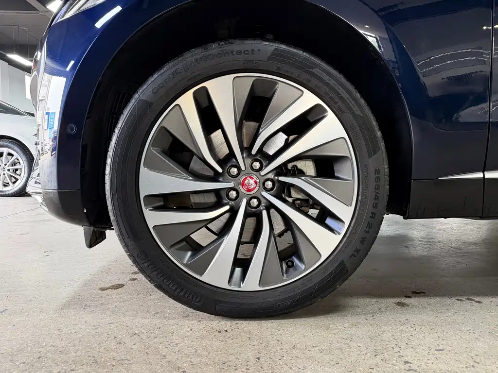 Jaguar F-PACE — миниатюра 25