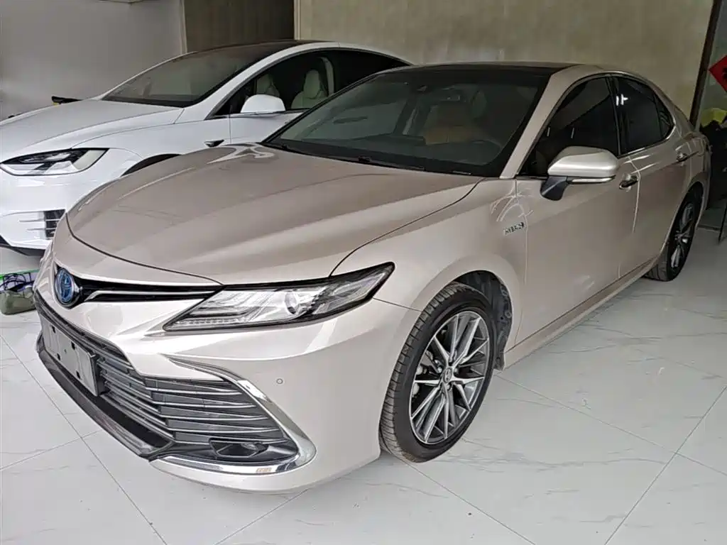 Toyota Camry 2021