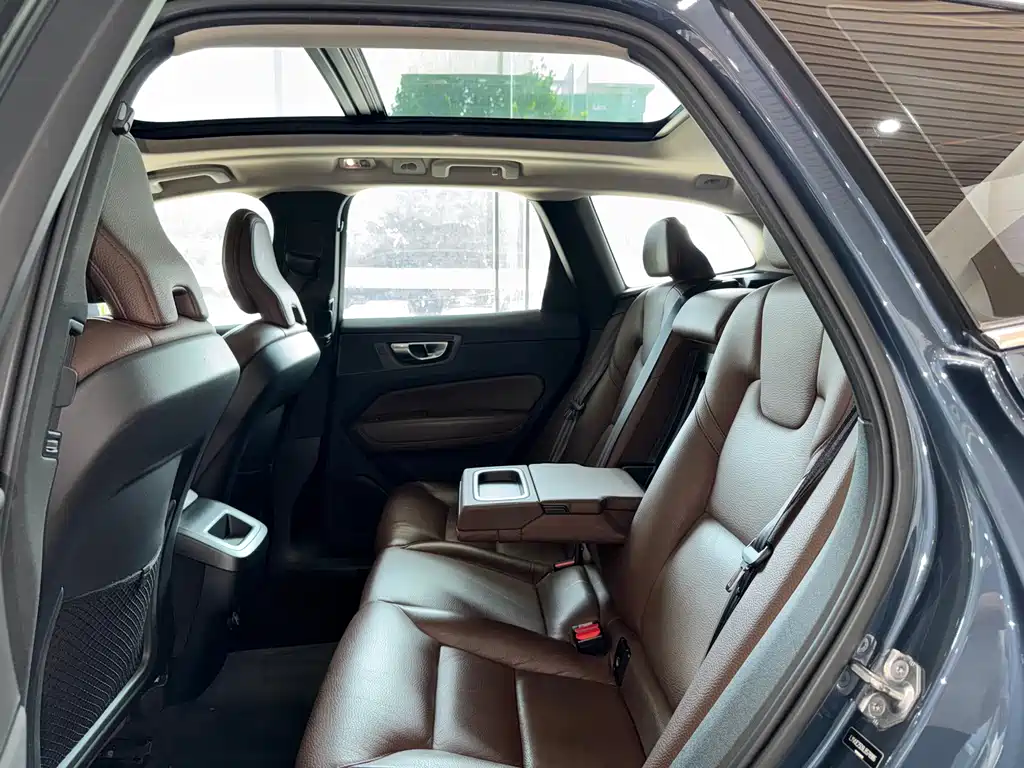 Volvo XC60 — миниатюра 17