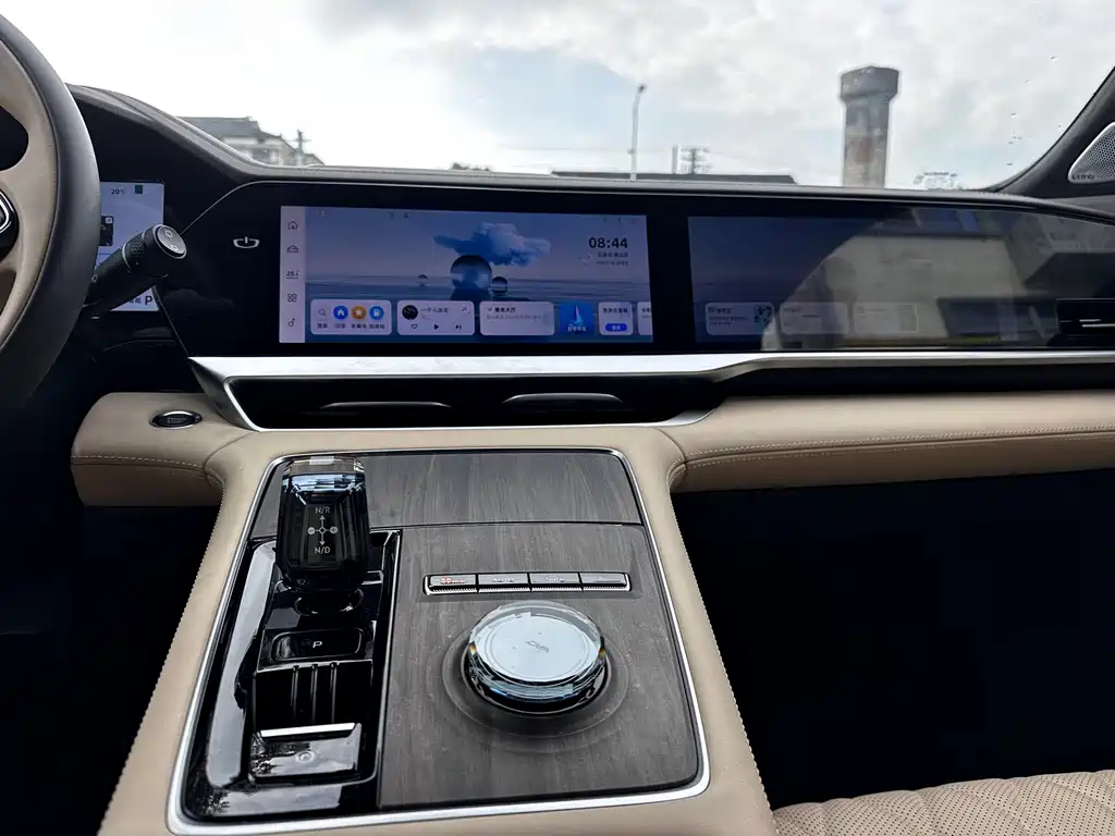 GEELY AUTOMOBILE XINGYUE L