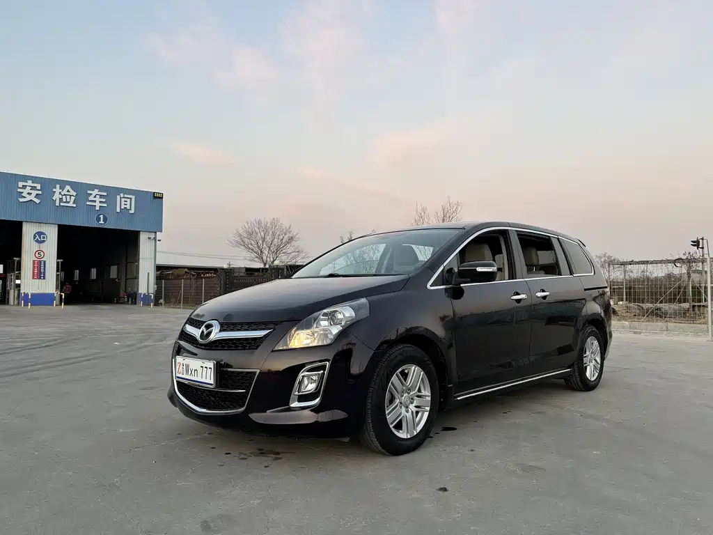 Mazda 8 2014