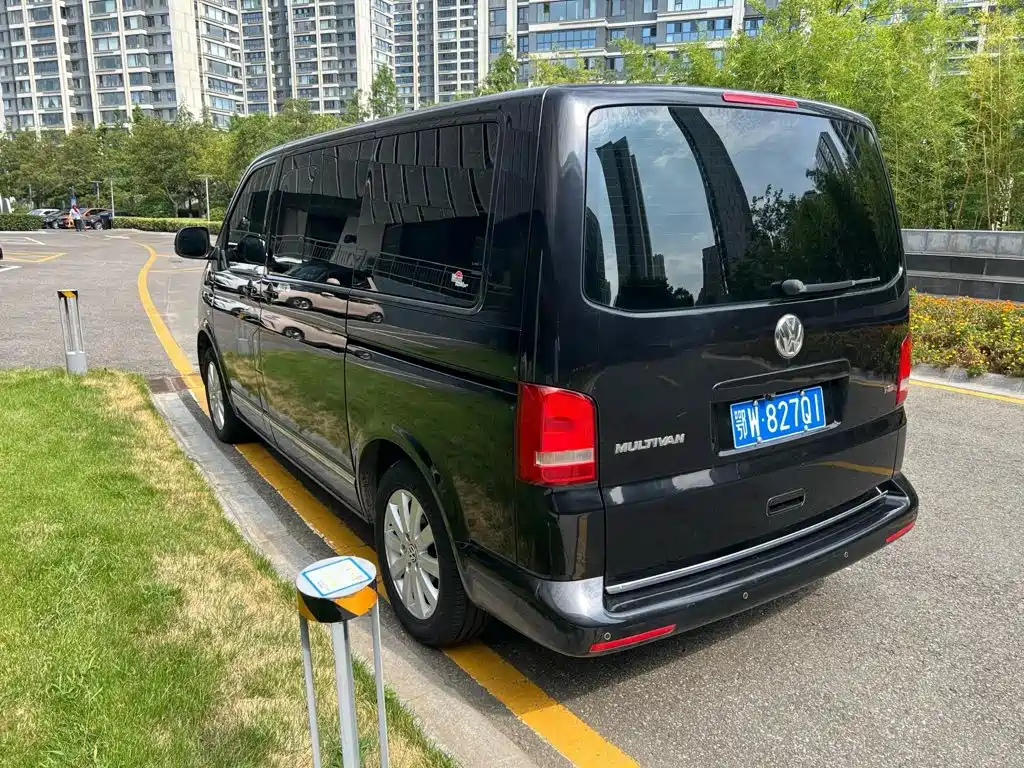 Volkswagen Multivan — миниатюра 15