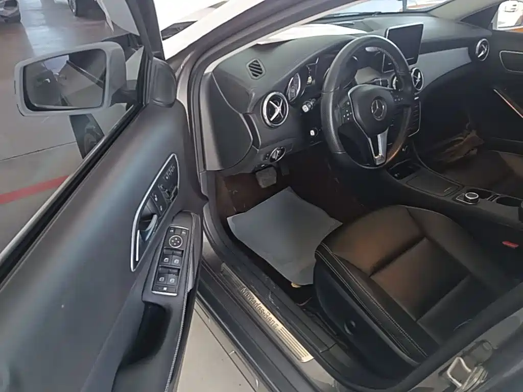 Mercedes-Benz GLA — миниатюра 16