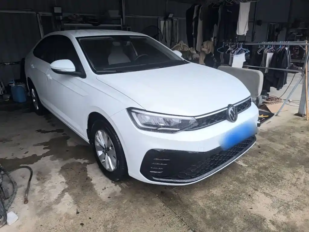 Volkswagen Lavida — миниатюра 4