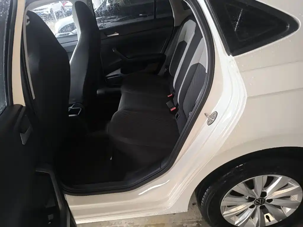 Volkswagen Lavida — миниатюра 17
