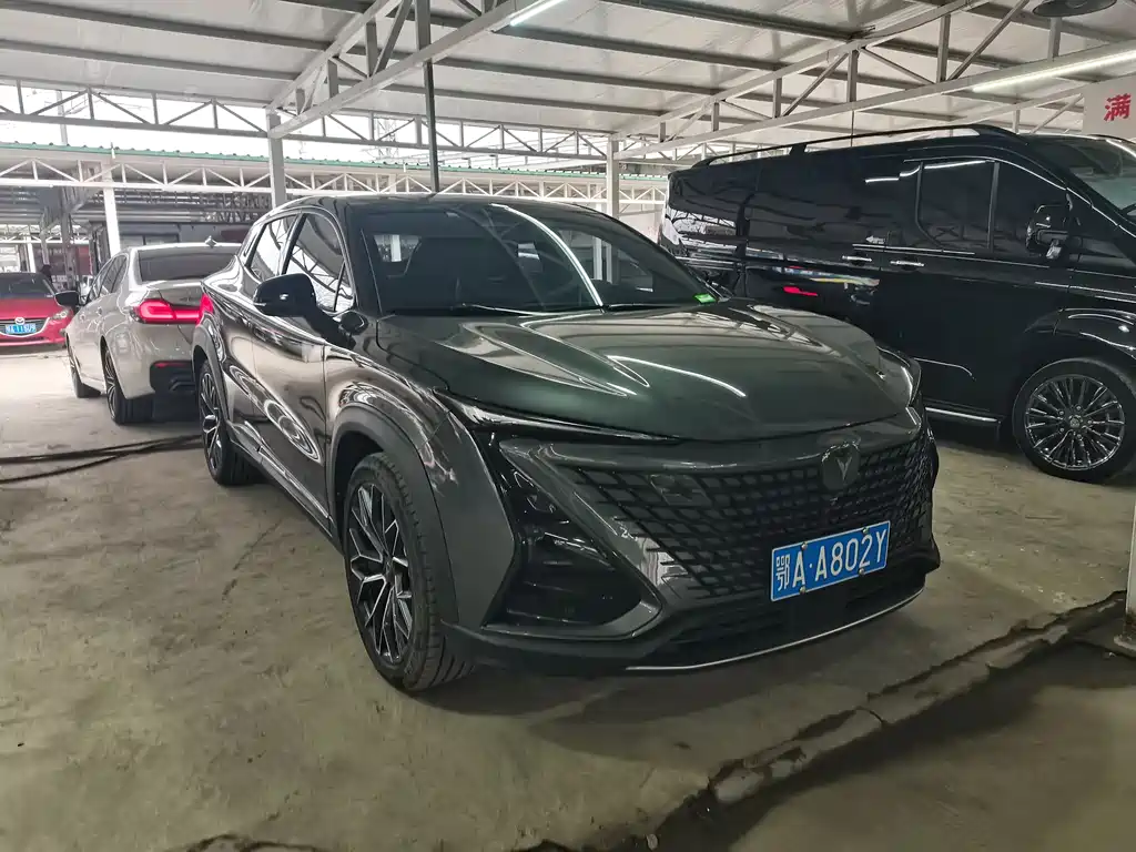 CHANGAN UNI T