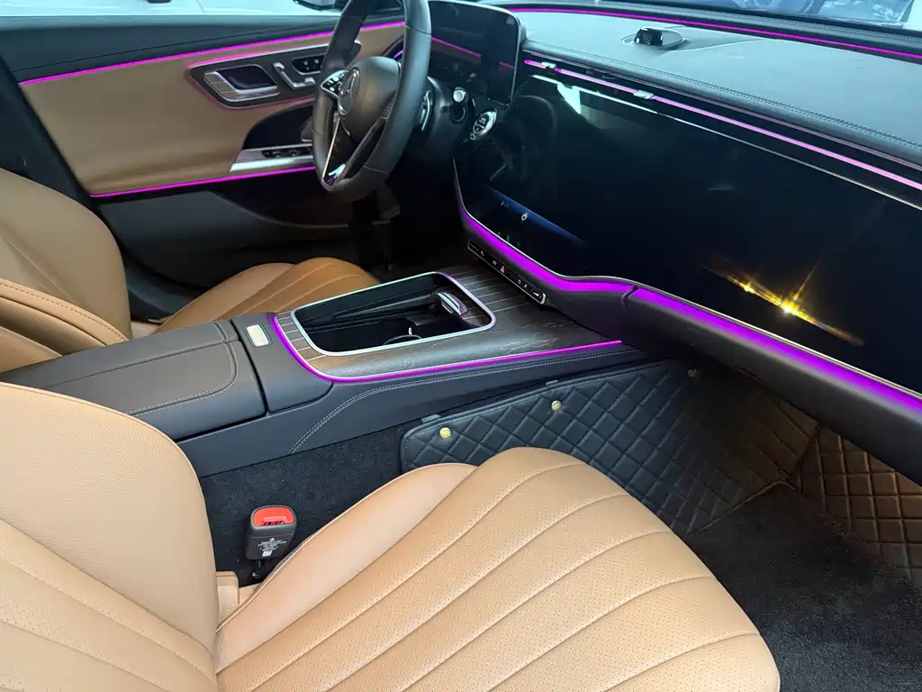 Mercedes-Benz E-Class — миниатюра 22