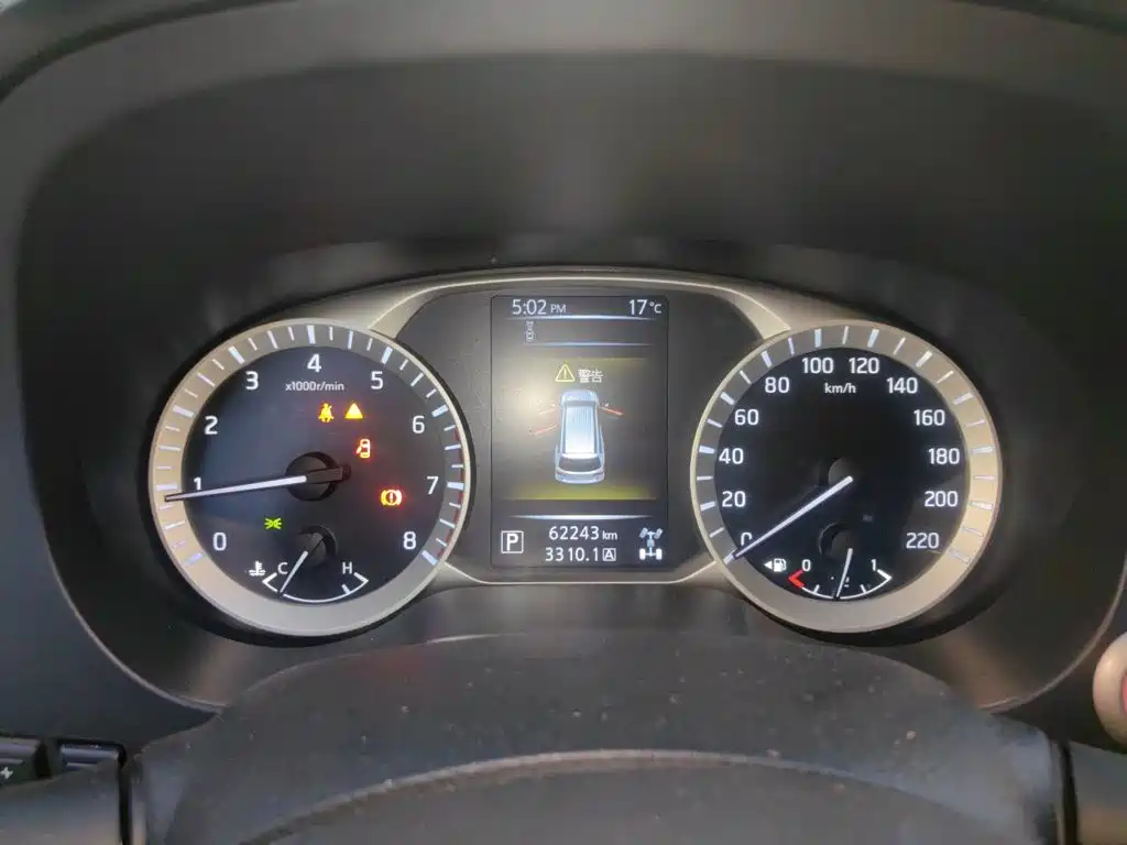 Nissan Terra — миниатюра 7