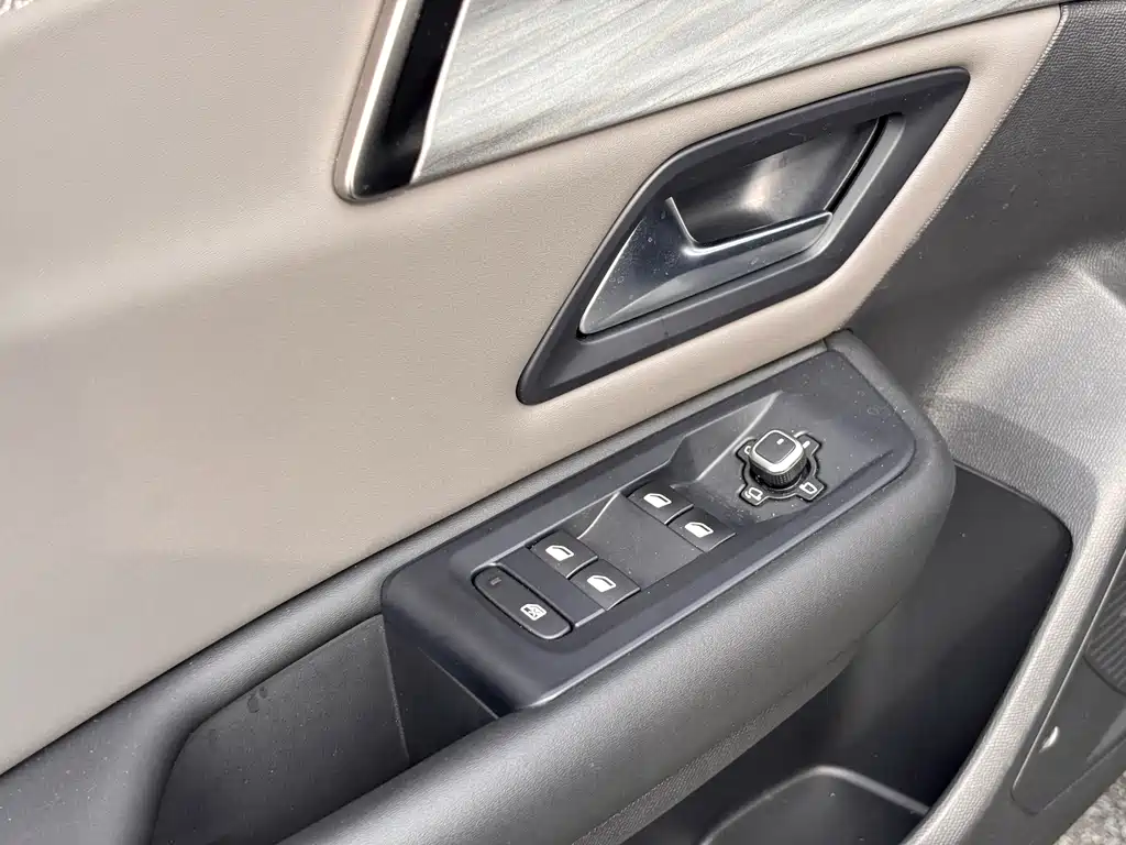 Citroen C5 X — миниатюра 10