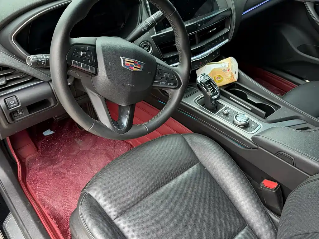 Cadillac CT5 — миниатюра 4