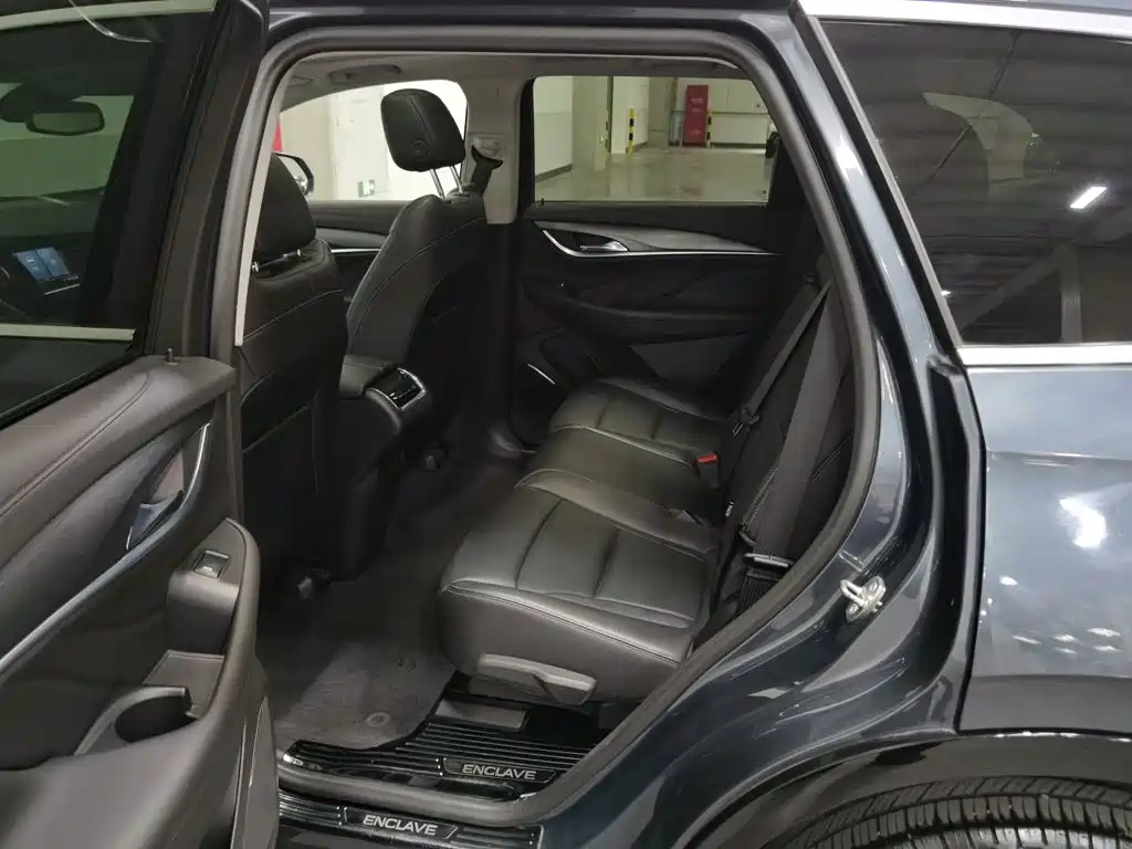 Buick Enclave — миниатюра 15