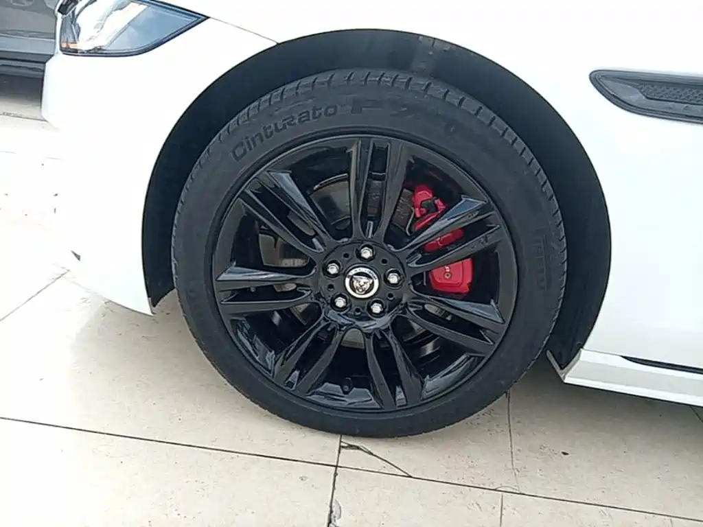 Jaguar XEL — миниатюра 23
