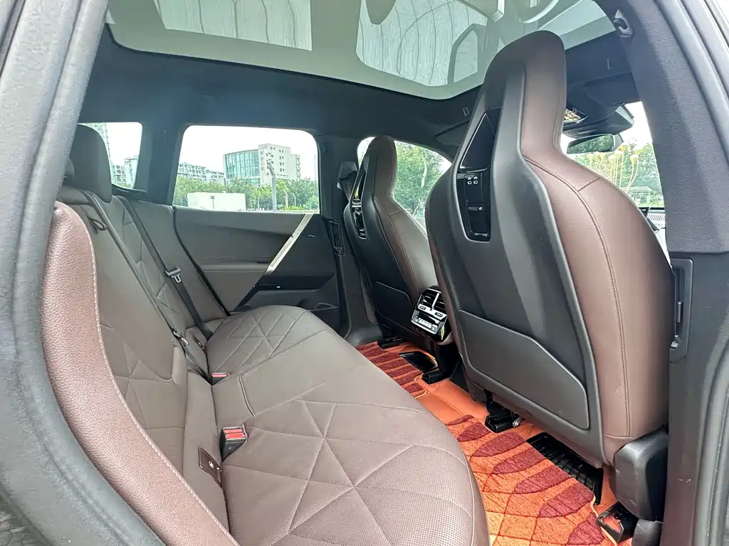 BMW iX — миниатюра 13