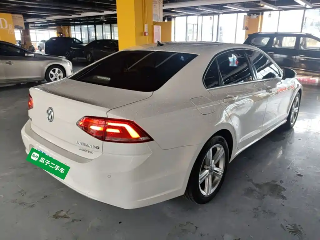 Volkswagen Lamando 2017 280TSI DSG Comfort