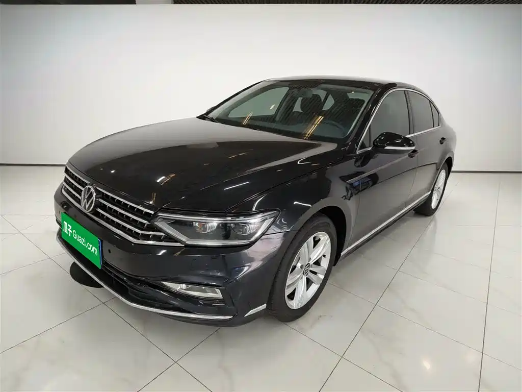 Volkswagen Magotan 2025