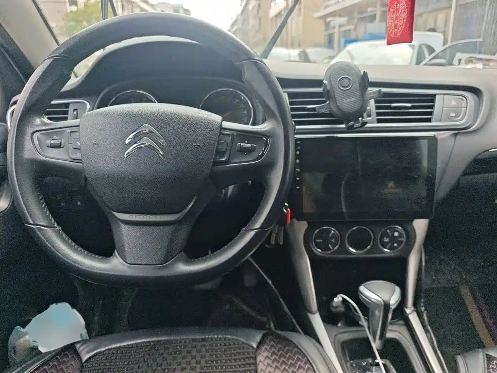 Citroen C3-XR — миниатюра 5