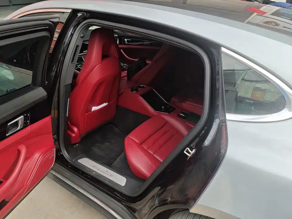 Porsche Panamera — миниатюра 8