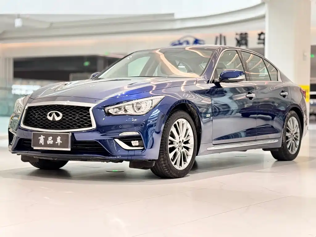 INFINITI Q50L