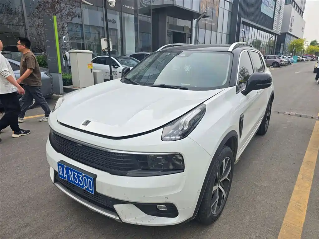 Lynk & Co 01 2019