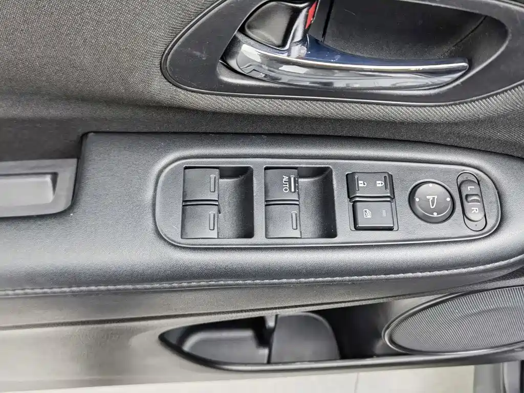 Honda Vezel — миниатюра 9