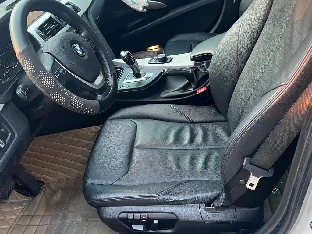 BMW 3 Series GT — миниатюра 6