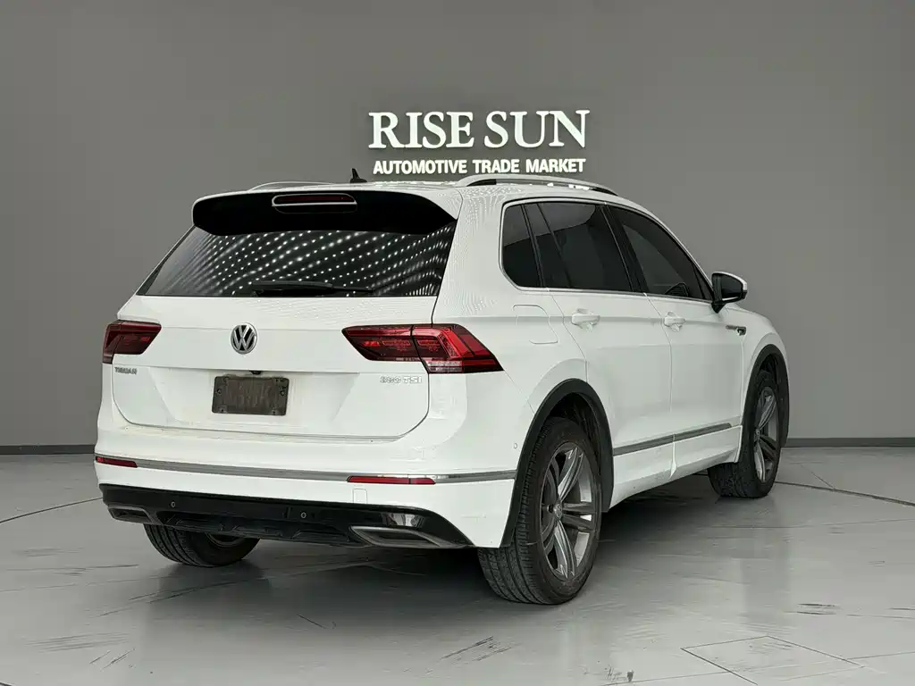 Volkswagen Tiguan 2017 380TSI R-Line