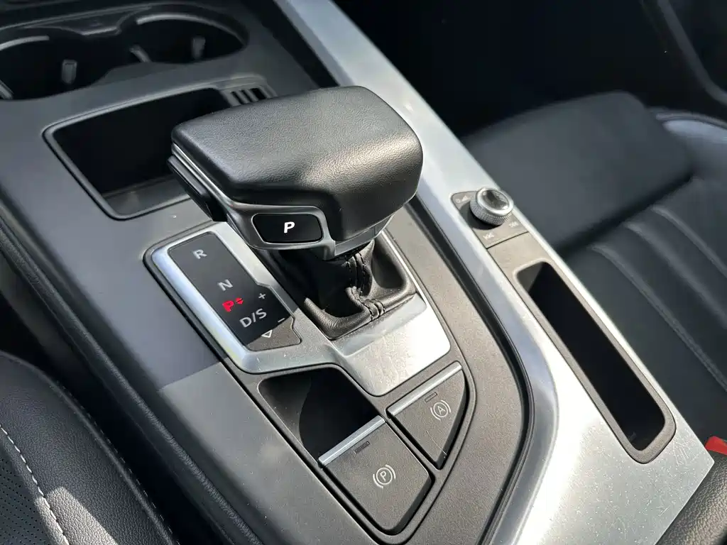 Audi A4L — миниатюра 9