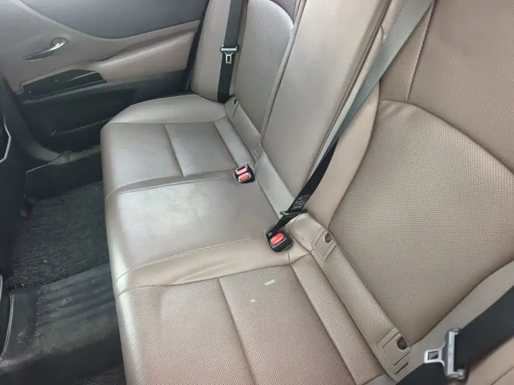 Lexus ES — миниатюра 13