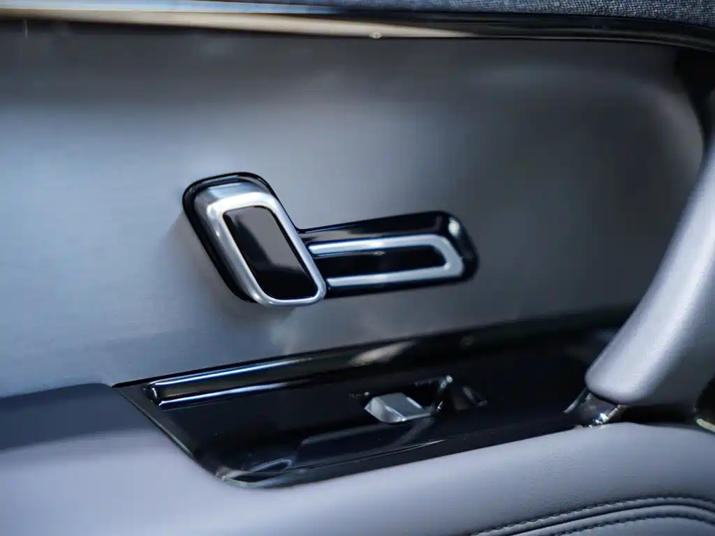 Land Rover Sport — миниатюра 21
