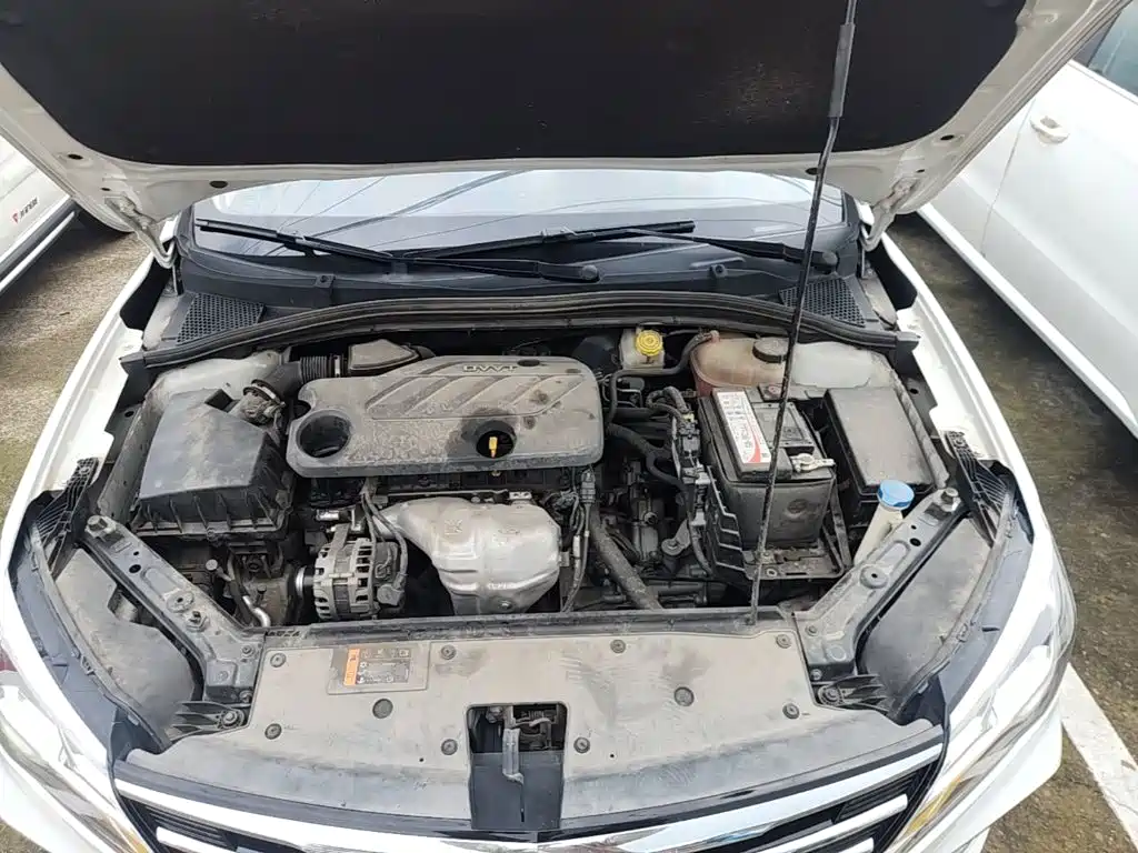 Roewe i5 — миниатюра 20