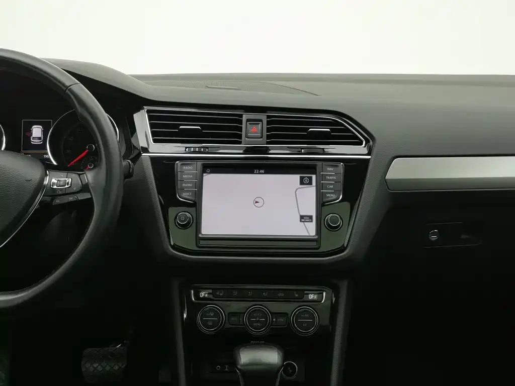 Volkswagen Tiguan L — миниатюра 12