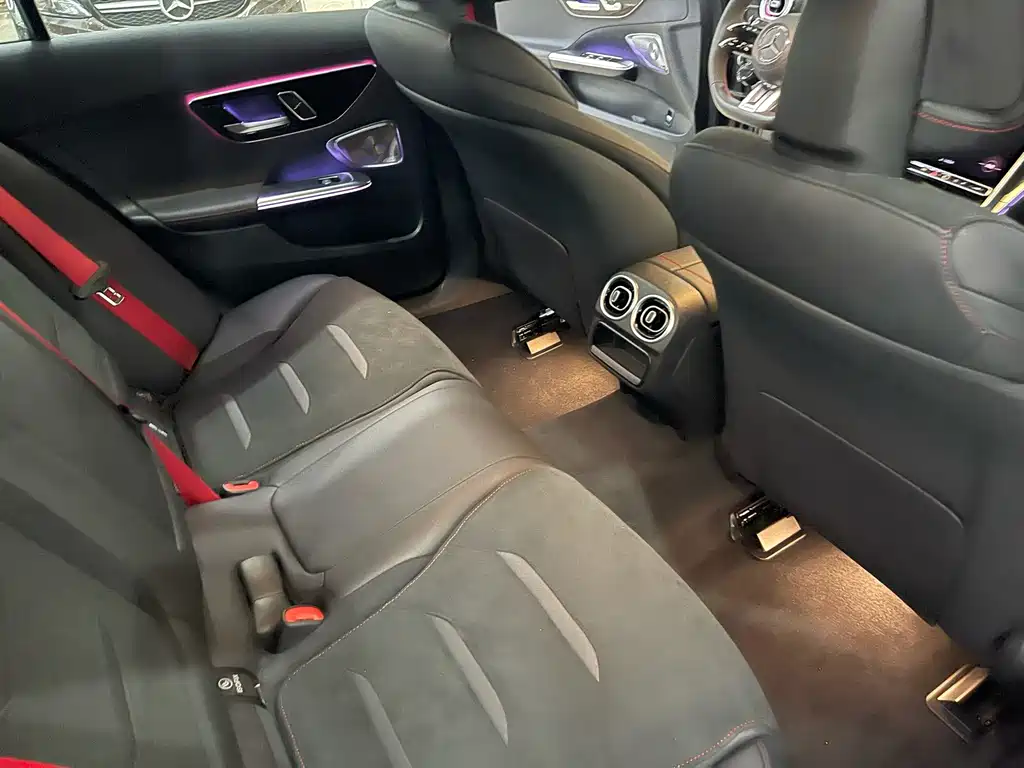 Mercedes-Benz C-Class AMG — миниатюра 6