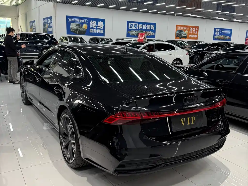 Audi A7L 2023 — фото 8