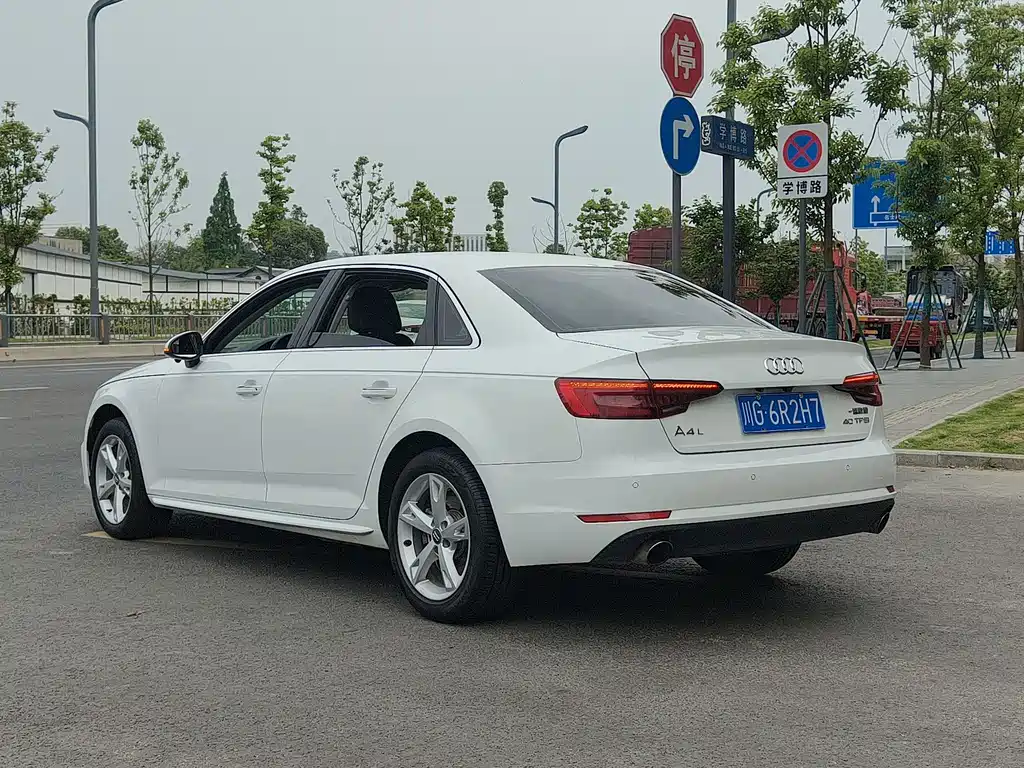 Audi A4L — миниатюра 8
