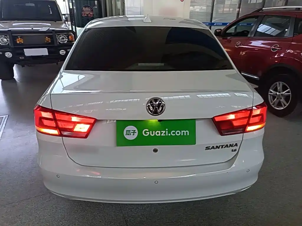 Volkswagen Santana — миниатюра 6