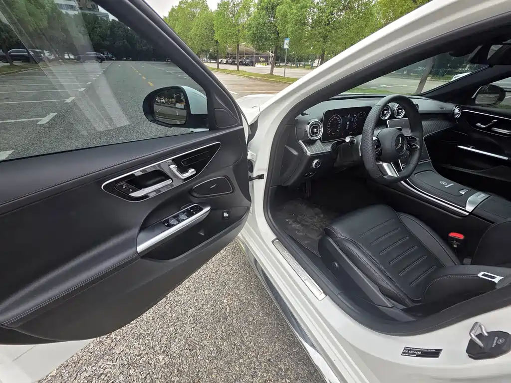 Mercedes-Benz C-Class — миниатюра 5