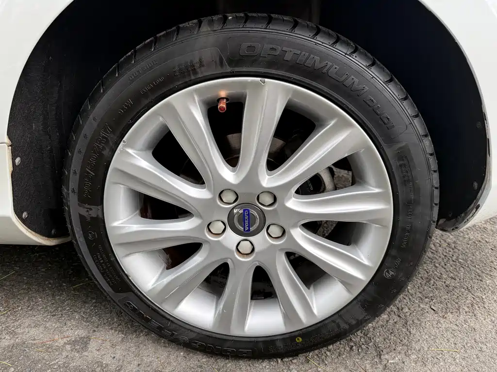 Volvo V40 2016 T4