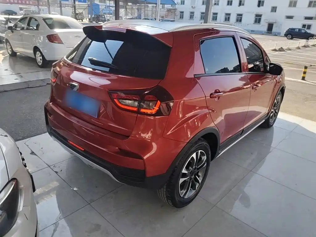 Geely Vision X3 — миниатюра 7