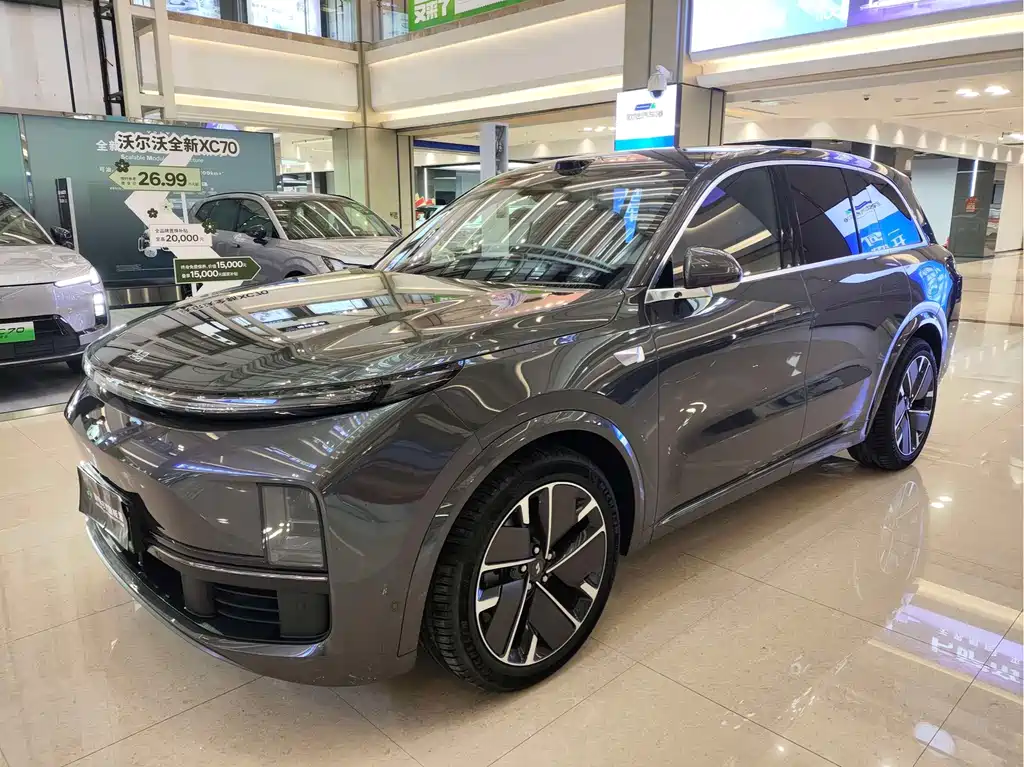 Li Auto Li L8 2025